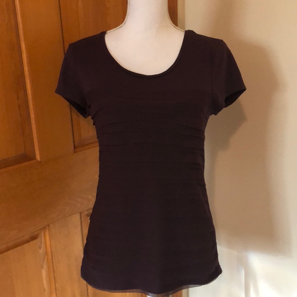 Women’s Ann Taylor brown T-shirt sz S